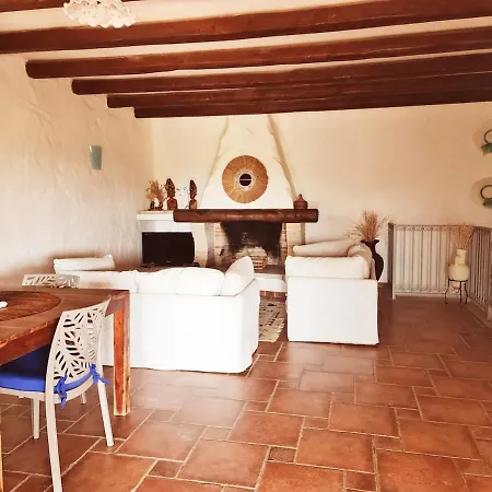 Laura, Fronte Piscina E Giardino Privato Βίλα Villasimius